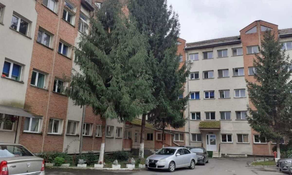 saga adeverinței false de la spitalul aiud: Șefa biroului care