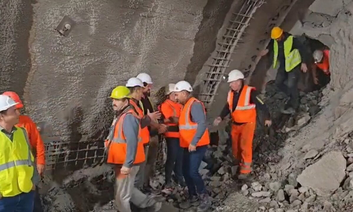 ”tunelul urșilor” de pe tronsonul margina holdea, străpuns complet. când se